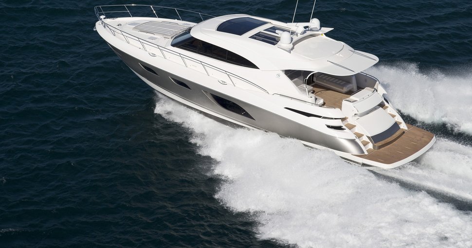                                             Riviera   6000 Sport Yacht
                                        