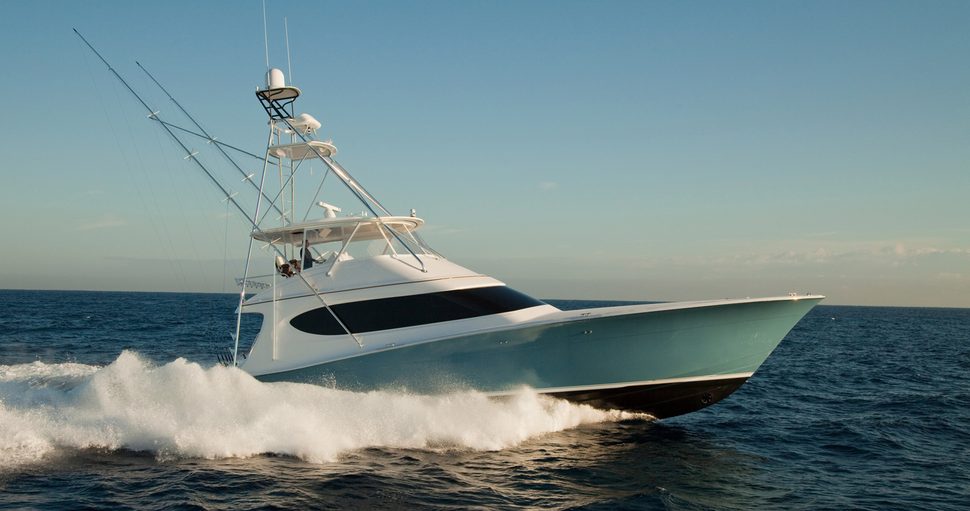                                         Hatteras   GT70
                                    