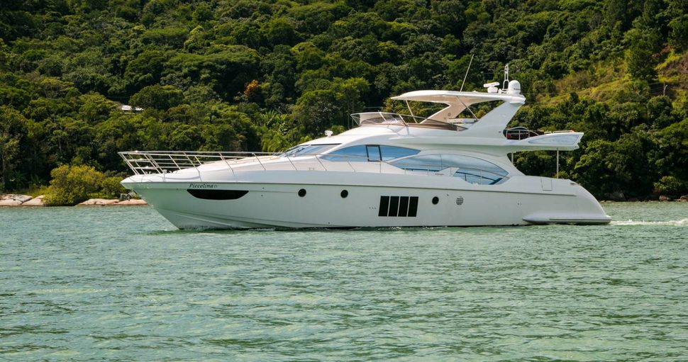                                             Azimut   Azimut 70
                                        