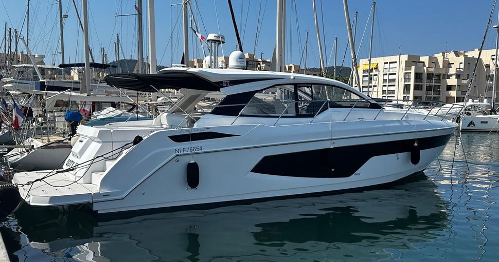 Azimut Atlantis 51 Virtual Tour