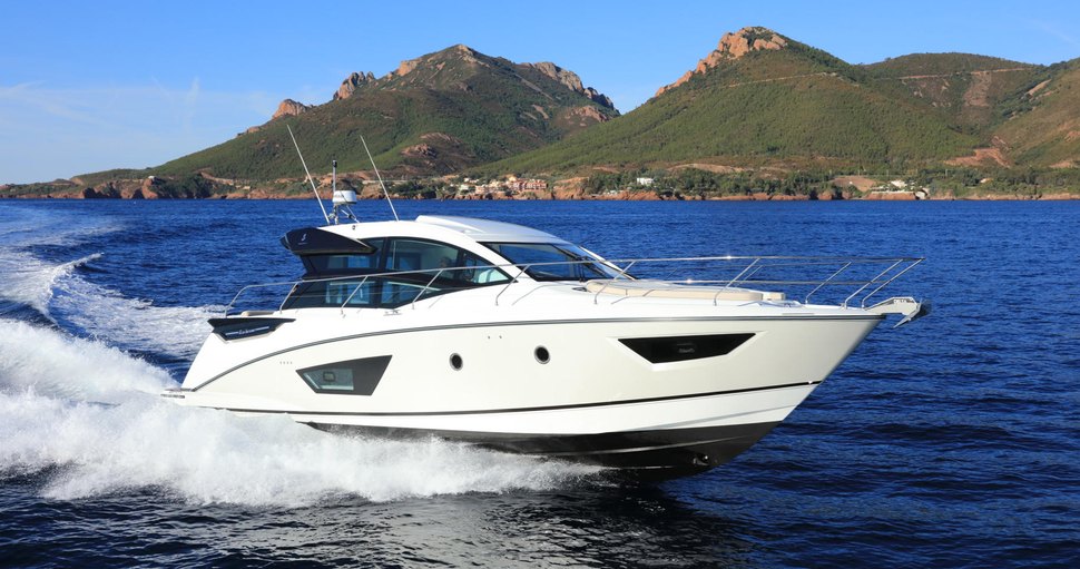                                             Beneteau Yachts   Gran Turismo 50
                                        