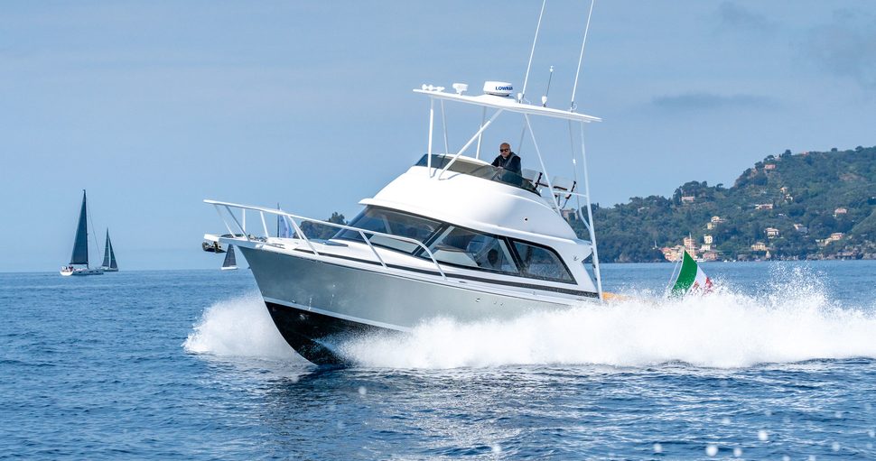                                             Bertram   35 Flybridge
                                        