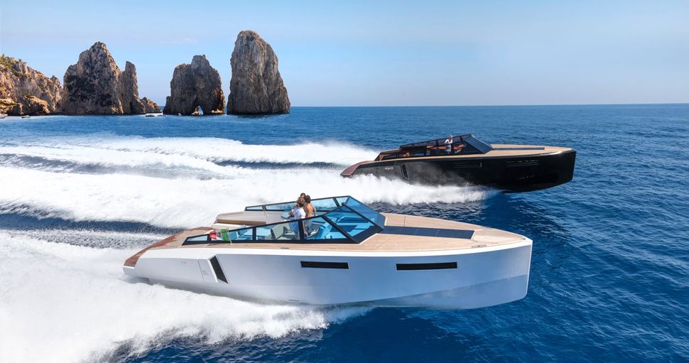                                        Evo Yachts &nbsp; R4
                                    