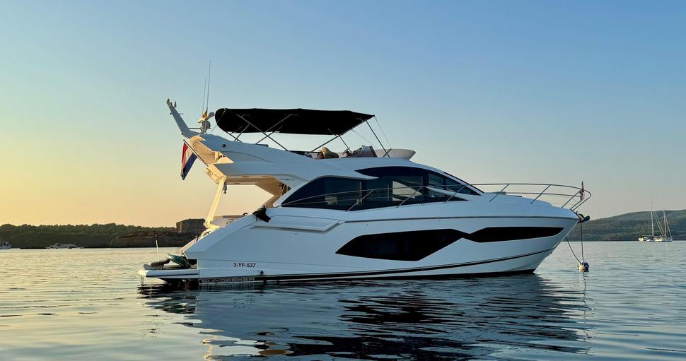 Sunseeker Manhattan 52
         Mk2 Virtual Tour