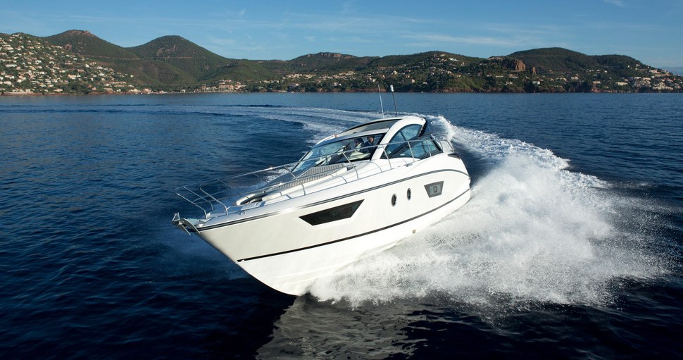                                             Beneteau Yachts   Gran Turismo 40
                                        