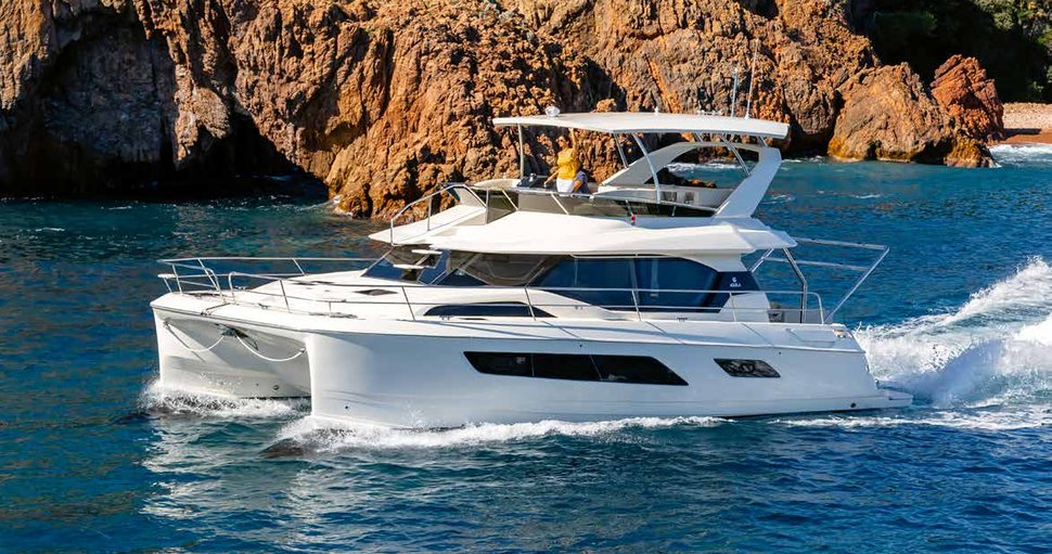                                             Aquila   44 Yacht
                                        