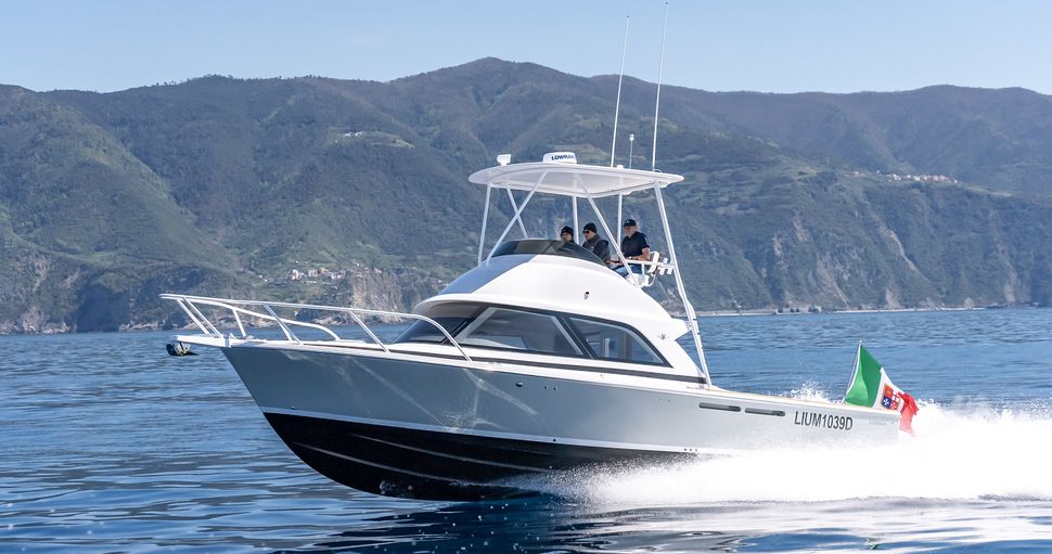                                         Bertram   35 Flybridge
                                    