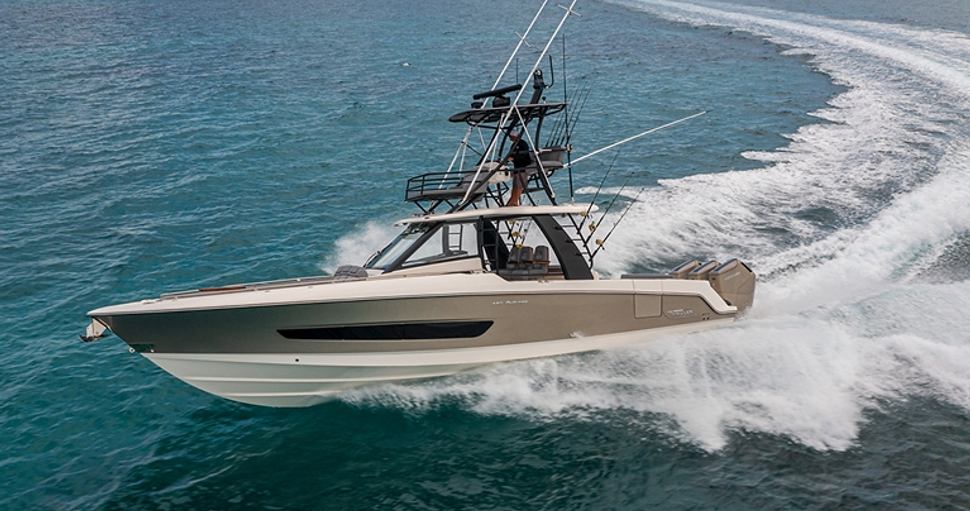                                         Boston Whaler   420 Outrage
                                    