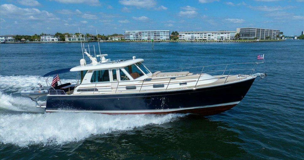 Sabre 48 Salon Express Virtual Tour