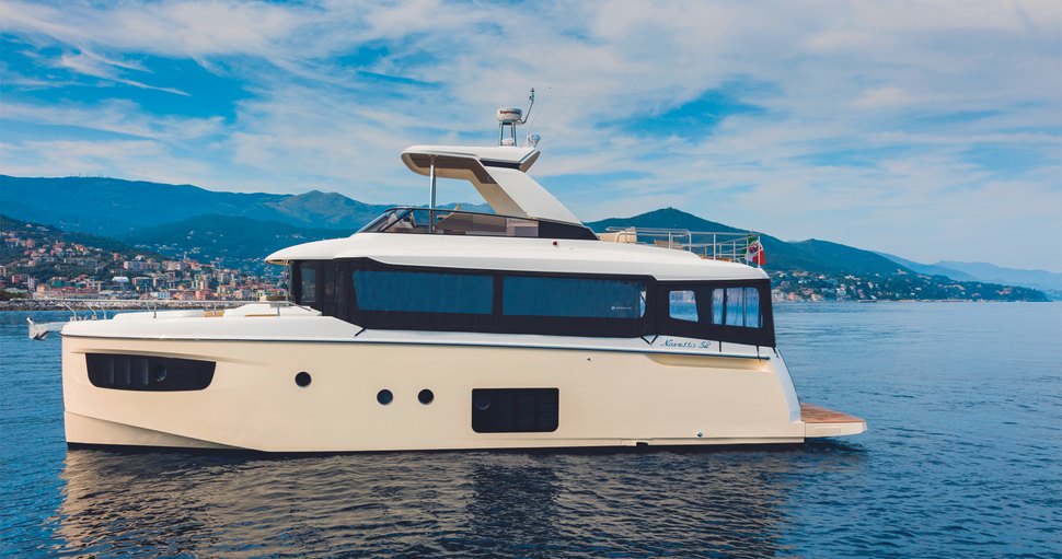                                             Absolute   Navetta 52
                                        