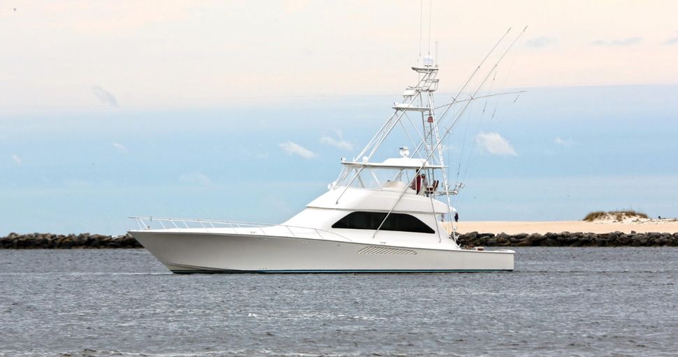                                             Viking Yachts   Viking 64C
                                        