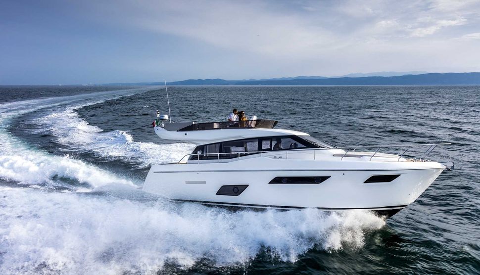                                         Ferretti Yachts   Ferretti 450
                                    