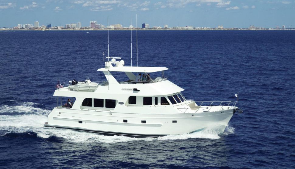                                             Outer Reef Yachts   650 Motoryacht
                                        