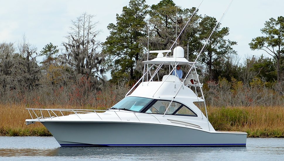                                         Hatteras   GT45X Flybridge
                                    