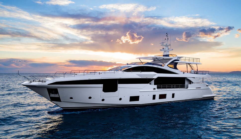                                             Azimut   Grande 35 Metri
                                        