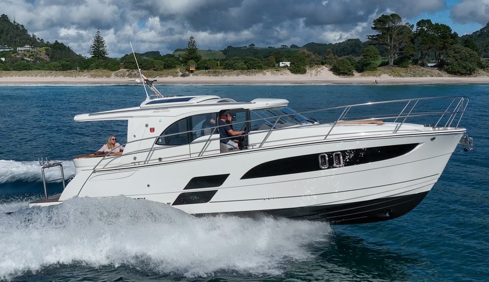                                             Marex Boats   310 Sun Cruiser
                                        