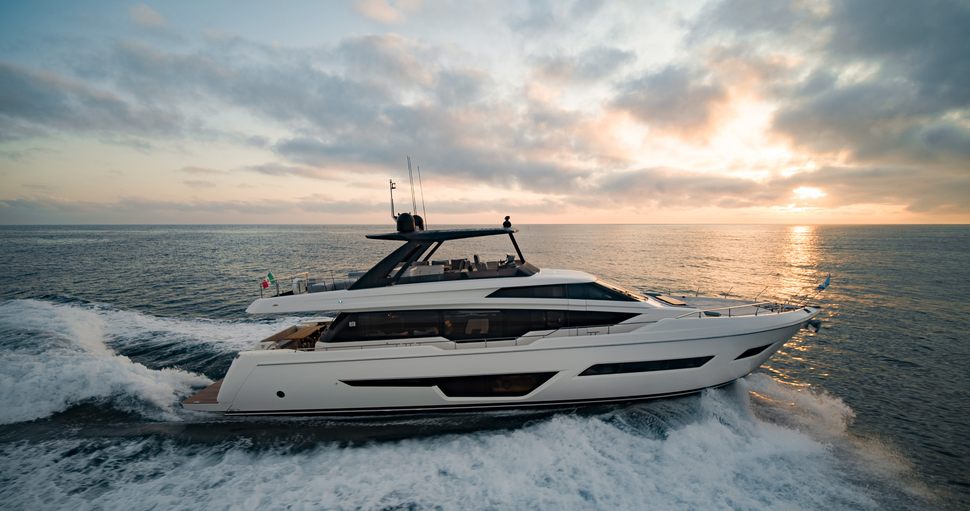                                             Ferretti Yachts   Ferretti 780
                                        