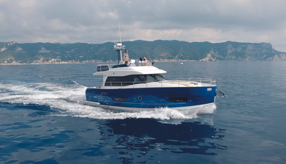                                             Azimut   Magellano 43
                                        