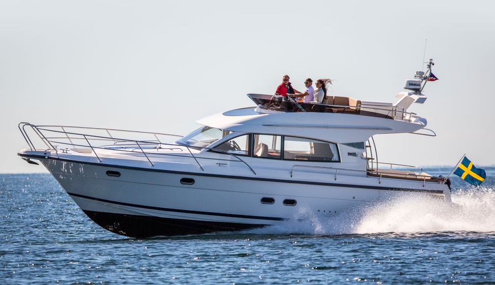                                             Nimbus   405 Flybridge
                                        