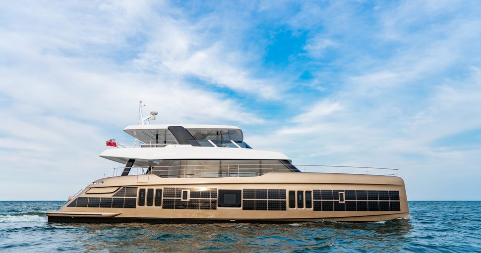                                             Sunreef Yachts   80 Sunreef Power Eco
                                        