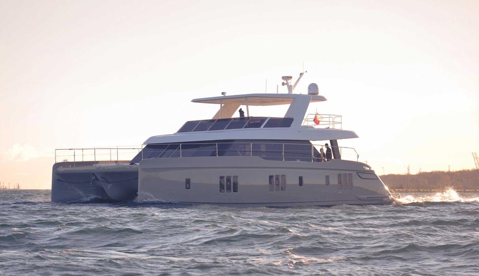                                             Sunreef Yachts   60 Sunreef Power
                                        