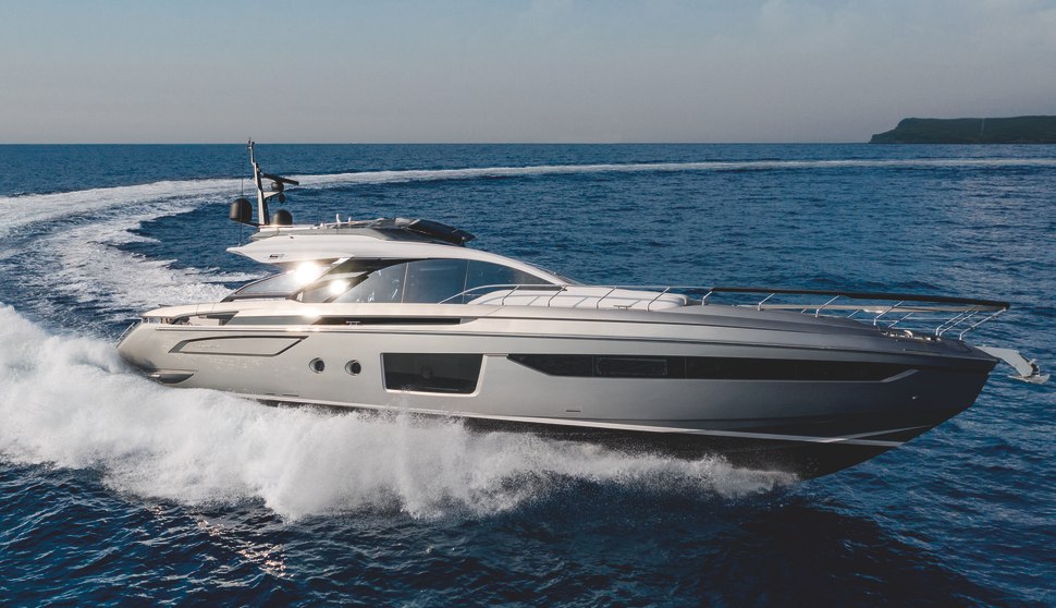                                             Azimut   S8
                                        