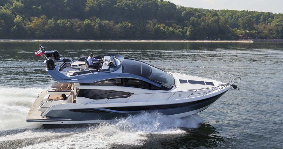                                             Galeon   430 Skydeck
                                        