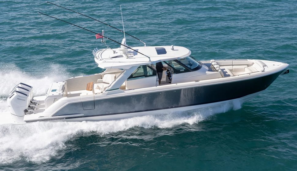                                         Tiara Yachts   48 LS
                                    