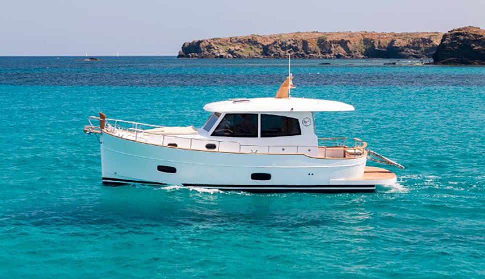                                         Sasga Yachts   Menorquin 35 HT
                                    