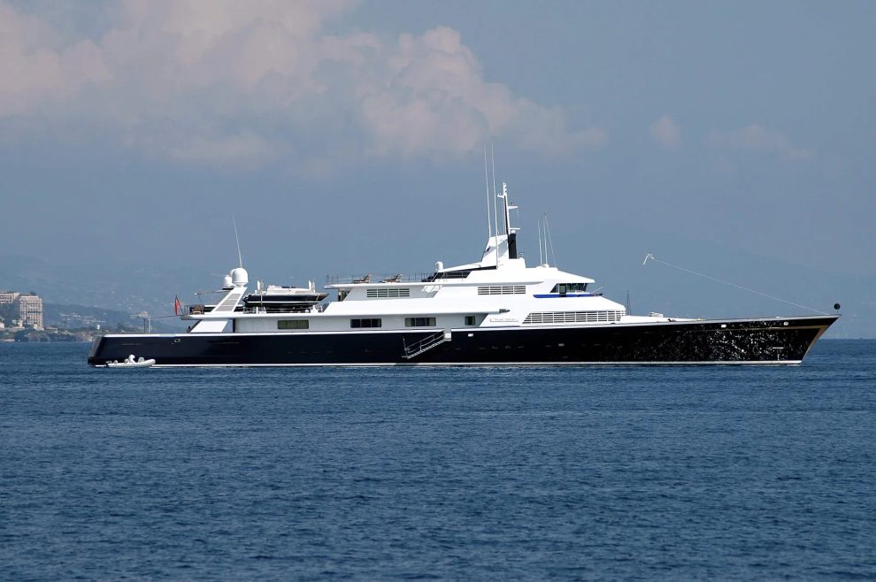 CARINTHIA VI Yacht - 72m (234ft) Lurssen 1972 | YachtBuyer