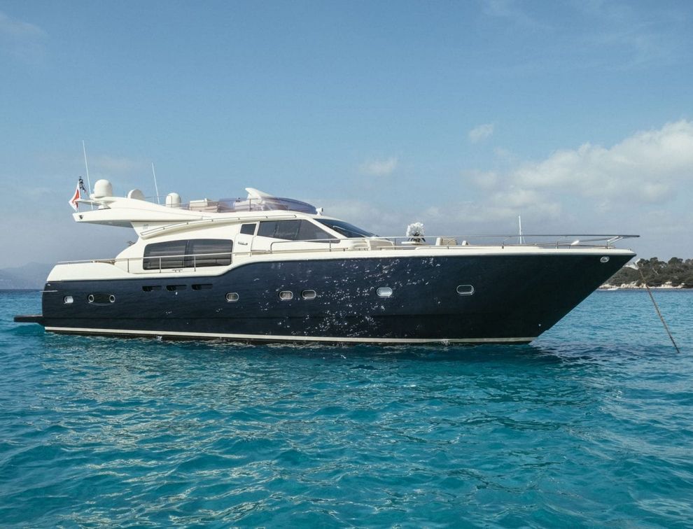 Ferretti Altura 690 Yacht (2006 - 2010)