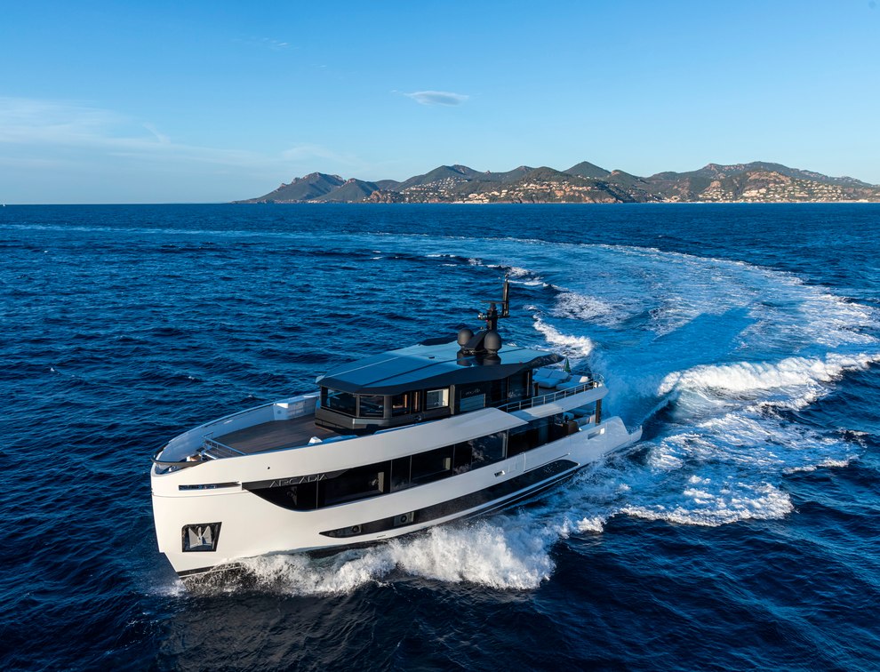 Arcadia A96new Yacht | YachtBuyer